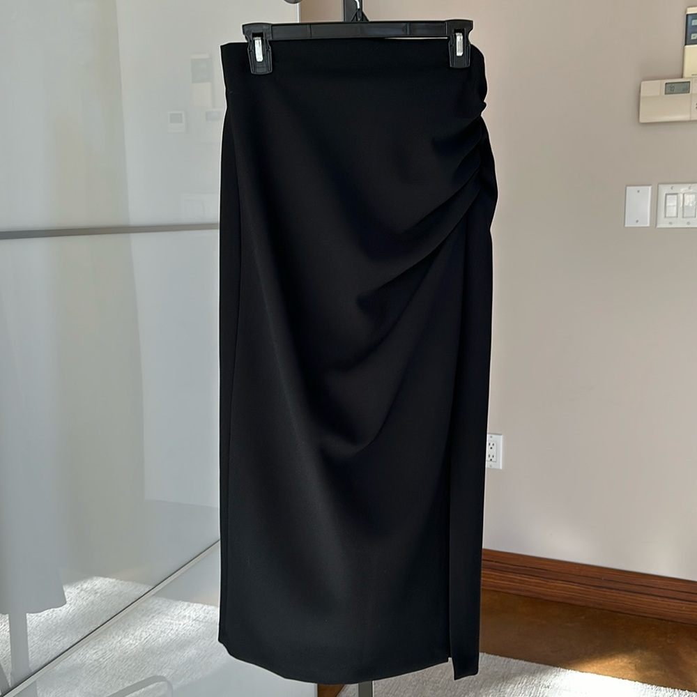 Zara Midi Crepe Pencil Skirt, Black, size M